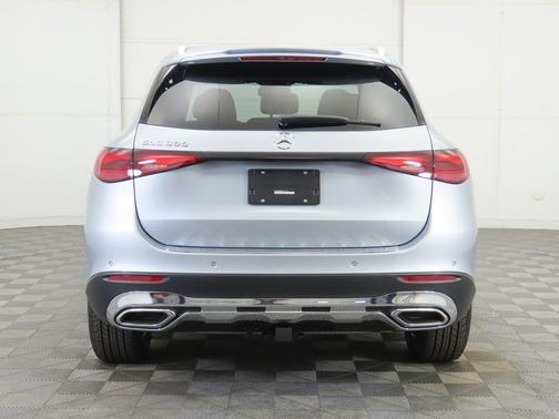 2026 Mercedes-Benz GLC 300 Base