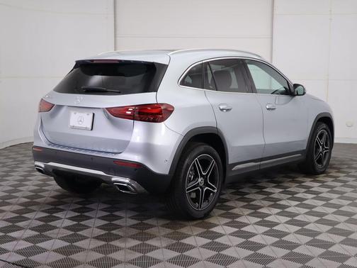 2026 Mercedes-Benz GLA 250 4MATIC