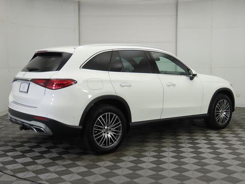 2026 Mercedes-Benz GLC 300 Base