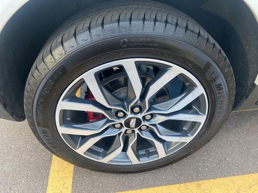 2024 Cadillac XT5 Sport