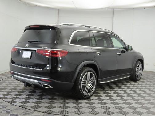 2026 Mercedes-Benz GLS 450 4MATIC