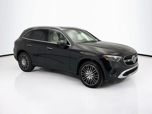 Obsidian Black Metallic 2026 Mercedes-Benz GLC 300 Base