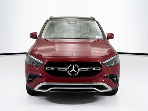MANUFAKTUR Patagonia Red Metallic 2026 Mercedes-Benz GLA 250 4MATIC