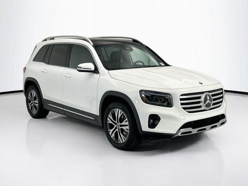 Polar White 2026 Mercedes-Benz GLB 250 Base