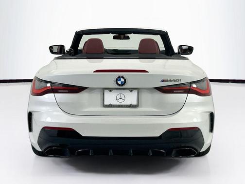 White Metallic 2021 BMW M440 i