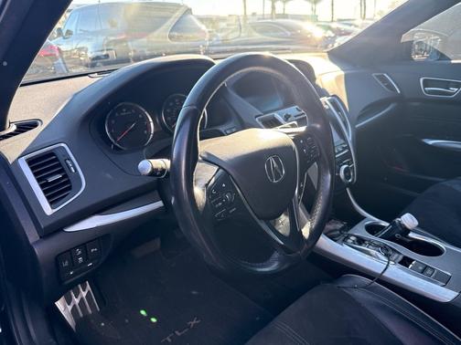 Crystal Black Pearl 2019 Acura TLX Base