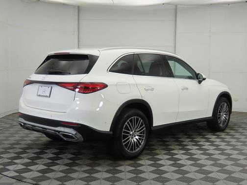 2025 Mercedes-Benz GLC 300 Base