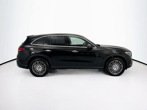 Black 2026 Mercedes-Benz GLC 300 Base