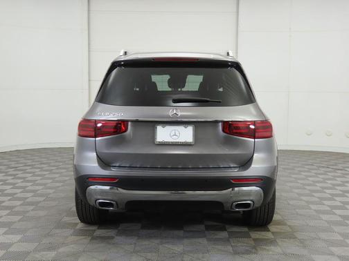 2026 Mercedes-Benz GLB 250 Base