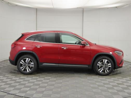 2026 Mercedes-Benz GLA 250 4MATIC