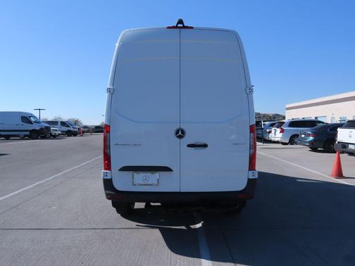 2025 Mercedes-Benz Sprinter 2500 Standard Roof