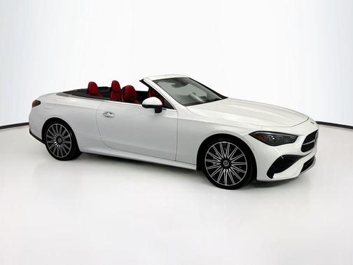 Moonlight White 2024 Mercedes-Benz CLE 450 4MATIC