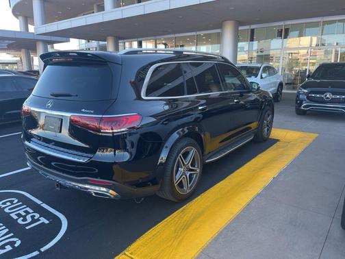 2022 Mercedes-Benz GLS 450 4MATIC