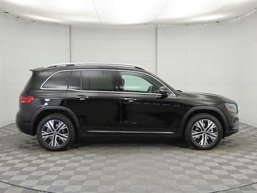 2025 Mercedes-Benz GLB 250 Base