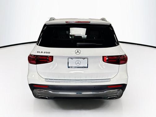 2025 Mercedes-Benz GLB 250 Base