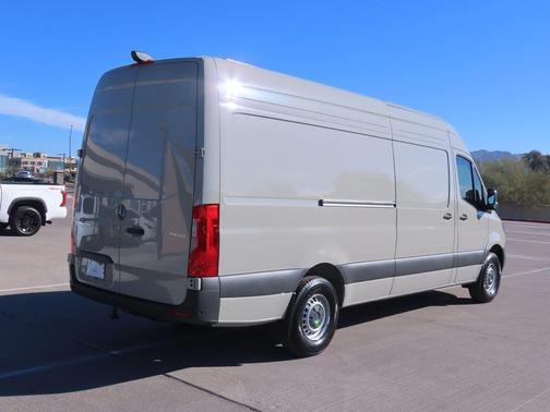 2025 Mercedes-Benz Sprinter 2500 High Roof