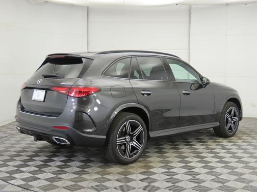 2026 Mercedes-Benz GLC 300 4MATIC