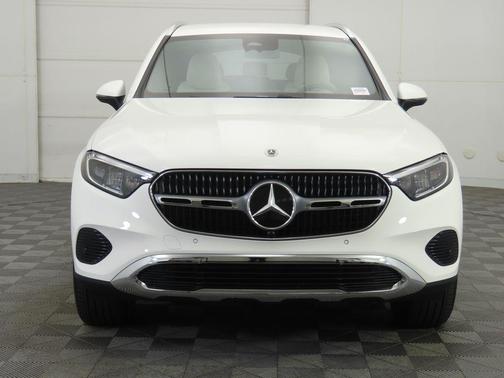 2026 Mercedes-Benz GLC 300 4MATIC