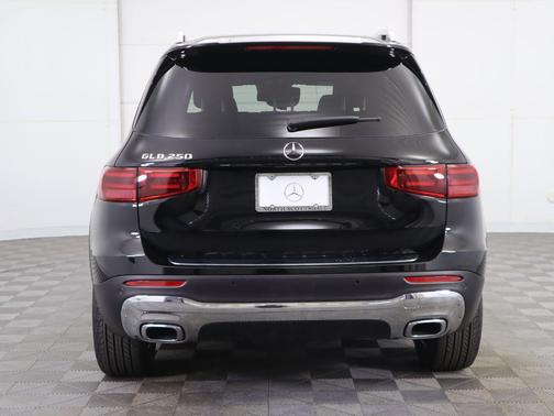 2025 Mercedes-Benz GLB 250 Base