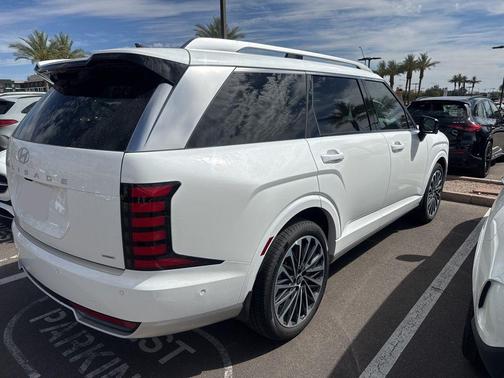 Creamy White Pearl 2026 Hyundai Palisade Hybrid Calligraphy