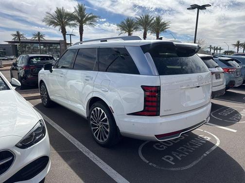 Creamy White Pearl 2026 Hyundai Palisade Hybrid Calligraphy