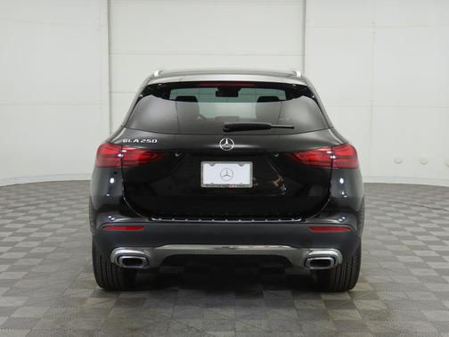 2025 Mercedes-Benz GLA 250 4MATIC