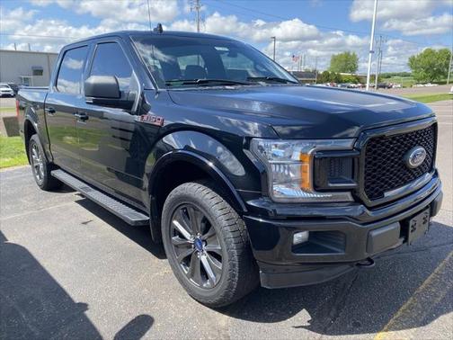 Photo 3 of 42 of 2018 Ford F-150 XLT