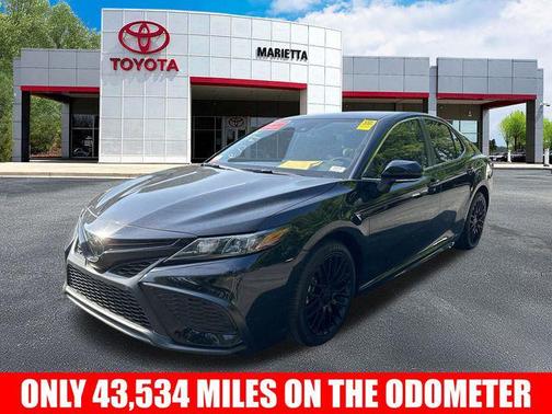2022 Toyota Camry SE