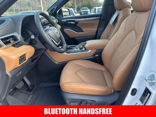 2026 Toyota Highlander Platinum