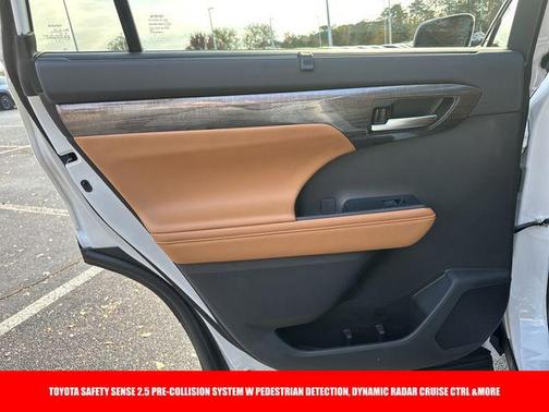 2026 Toyota Highlander Platinum