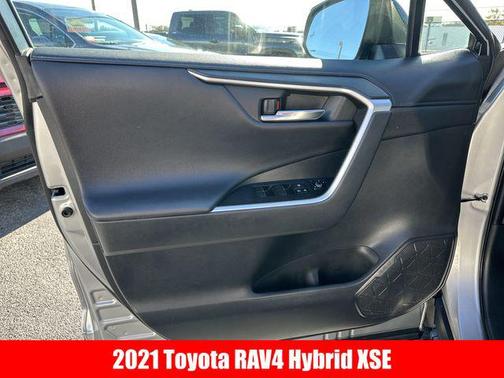 2021 Toyota RAV4 Hybrid SE