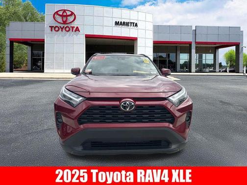 2025 Toyota RAV4 XLE