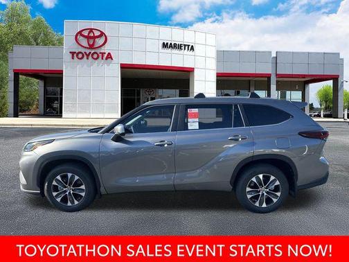 2026 Toyota Highlander XLE