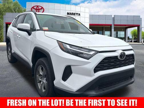 2024 Toyota RAV4 XLE
