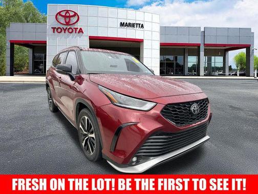 2022 Toyota Highlander XSE