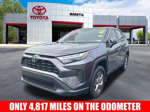 2024 Toyota RAV4 XLE