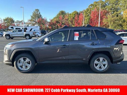 2025 Toyota RAV4 Hybrid XLE