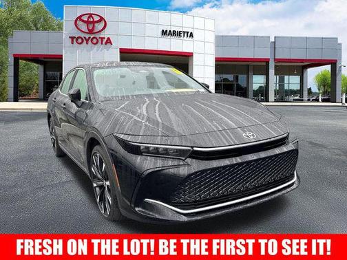 2025 Toyota Crown Platinum