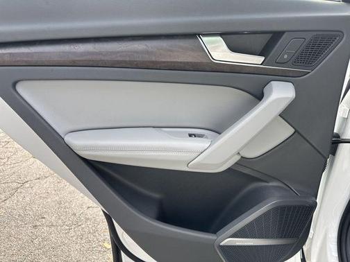 2019 Audi Q5 2.0T Premium Plus