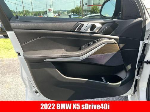 2022 BMW X5 sDrive40i