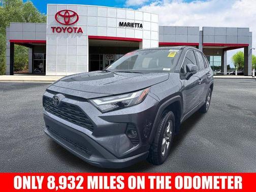 2025 Toyota RAV4 XLE