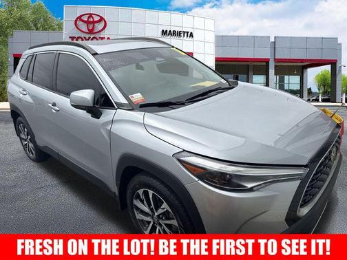 2024 Toyota Corolla Cross XLE