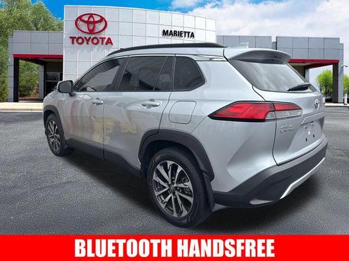 2024 Toyota Corolla Cross XLE