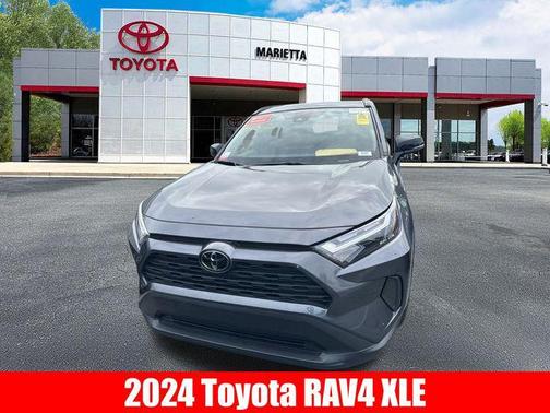 2024 Toyota RAV4 XLE