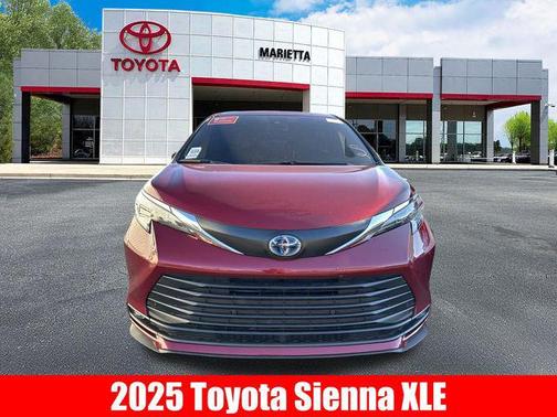 2025 Toyota Sienna XLE
