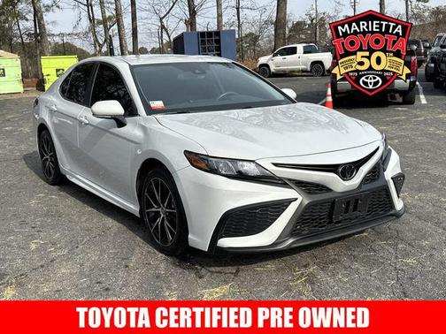2024 Toyota Camry SE