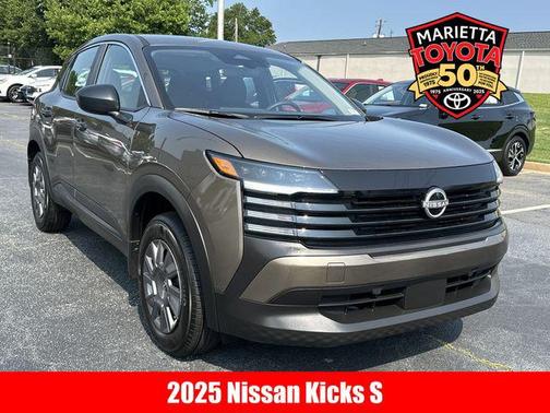 2025 Nissan Kicks S