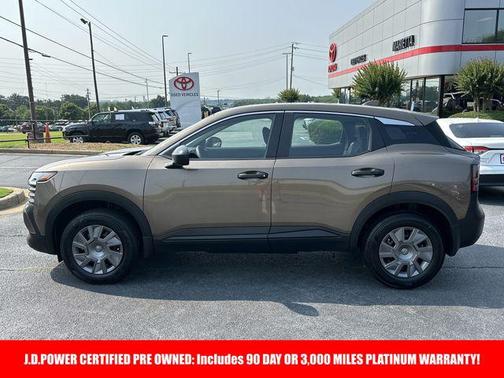 2025 Nissan Kicks S