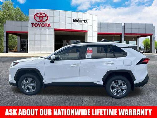 2025 Toyota RAV4 Hybrid XLE