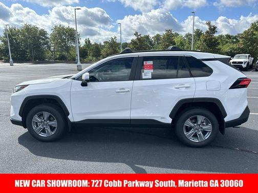 2025 Toyota RAV4 Hybrid XLE